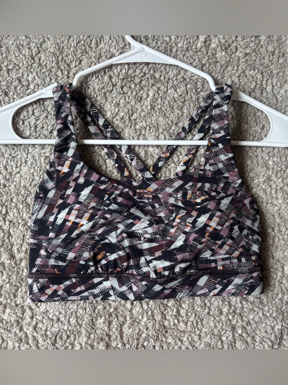Lululemon Energy Bra *Medium Support, B/C Cup Size 4